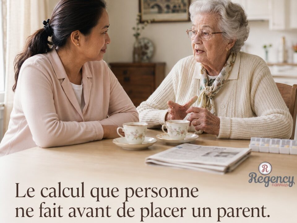 Soignante et aînée discutant à la maison, aide à domicile au Québec